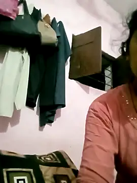 Hot tin74 online show from 09/30/25, 07:52