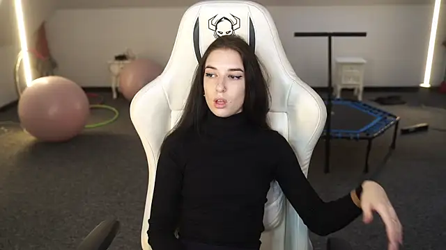 Snapshot of _Lili_054 chatting on 09/17/25, 10:28  Lili 054 online show from 09/17/25, 10:28