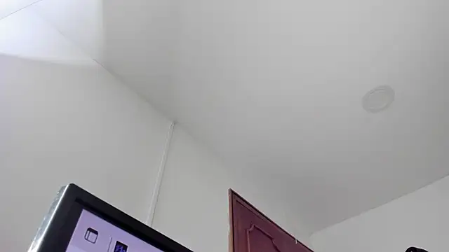 CarolinaFerrer online show from 11/11/25, 04:18