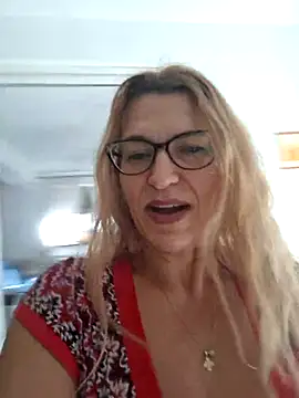 KamaFeels online show from 12/18/25, 09:48