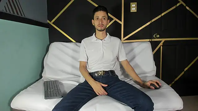 logan rogers  online show from 10/06/25, 11:51