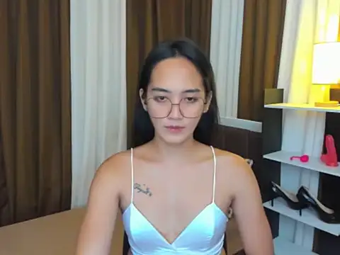 Snapshot of URHottestAngel chatting on 09/09/25, 06:07 URHottestAngel online show from 09/09/25, 06:07
