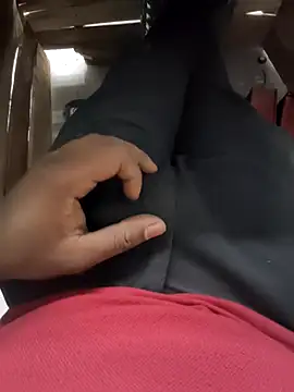 Snapshot of blackyporiki chatting on 09/13/25, 05:51 blackyporiki online show from 09/13/25, 05:51