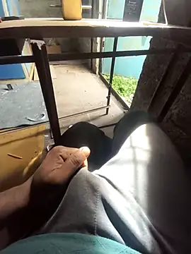 Snapshot of blackyporiki chatting on 11/22/25, 08:57 blackyporiki online show from 11/22/25, 08:57