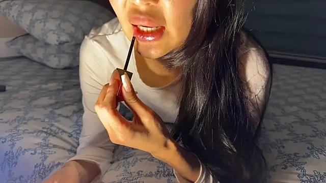 liuli flower online show from 12/18/25, 03:40