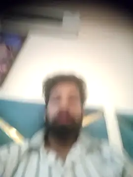 Snapshot of priyansh78584 chatting on 10/23/25, 03:06 priyansh78584 online show from 10/23/25, 03:06