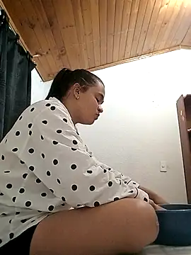 Luna9233 online show from 09/13/25, 01:49