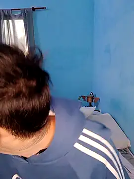 Snapshot of matiatr1112 chatting on 11/07/25, 10:32 matiatr1112 online show from 11/07/25, 10:32