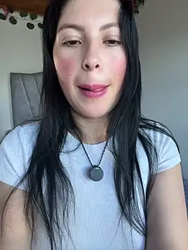 Mia salinass online show from 07/25/26, 08:28
