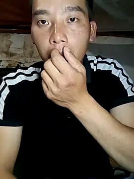 Snapshot of Chao_xxx chatting on 09/18/25, 06:04 Chao xxx online show from 09/18/25, 06:04