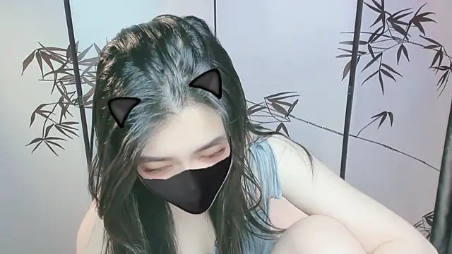 Snapshot of Sparkly_Candy chatting on 11/01/25, 10:12 Sparkly Candy online show from 11/01/25, 10:12