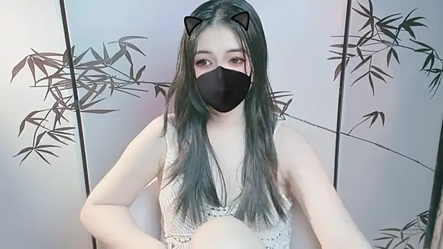 Snapshot of Sparkly_Candy chatting on 11/07/25, 01:27 Sparkly Candy online show from 11/07/25, 01:27