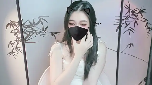 Snapshot of Sparkly_Candy chatting on 11/09/25, 03:38 Sparkly Candy online show from 11/09/25, 03:38