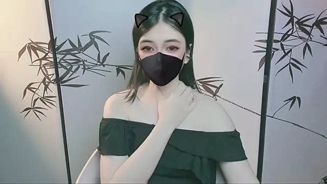 Snapshot of Sparkly_Candy chatting on 11/23/25, 03:01 Sparkly Candy online show from 11/23/25, 03:01