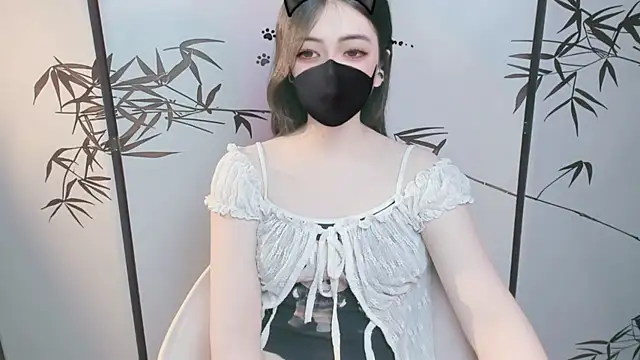 Snapshot of Sparkly_Candy chatting on 12/01/25, 09:36 Sparkly Candy online show from 12/01/25, 09:36