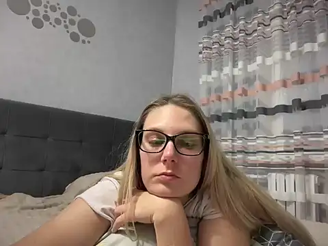 NikexPretty online show from 10/04/25, 06:06