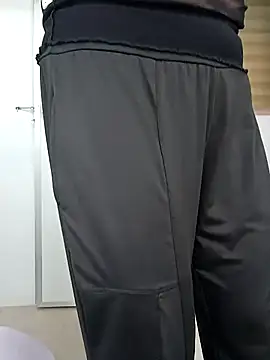 ShinnaBee online show from 09/17/25, 06:26