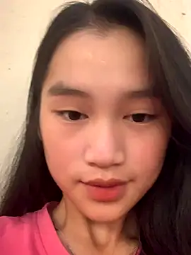 Snapshot of -Lie-06 chatting on 09/14/25, 11:31 -Lie-06 online show from 09/14/25, 11:31