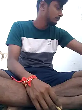 Snapshot of shektiwari chatting on 10/12/25, 05:17 shektiwari online show from 10/12/25, 05:17