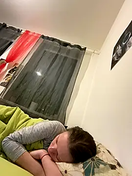 Bloom evl online show from 12/18/25, 11:00