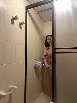 SarahCastro1  online show from 05/06/26, 03:13
