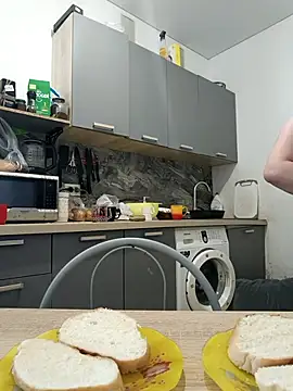 MiaKissy online show from 09/15/25, 05:18