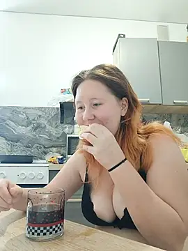 MiaKissy online show from 09/16/25, 05:19