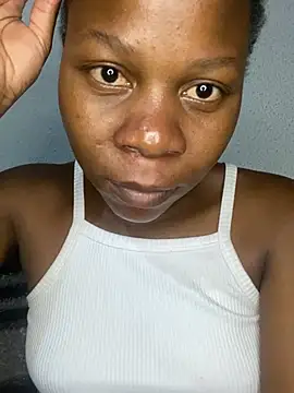 Snapshot of Crazyqueenxxx chatting on 04/05/26, 07:33 Crazyqueenxxx online show from 04/05/26, 07:33