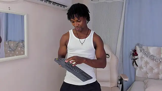 tau montes online show from 11/19/25, 04:23