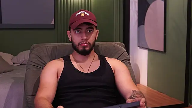 Snapshot of Nick_Vans chatting on 09/17/25, 01:13 Nick Vans online show from 09/17/25, 01:13