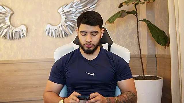 Snapshot of Nick_Vans chatting on 09/28/25, 02:17 Nick Vans online show from 09/28/25, 02:17