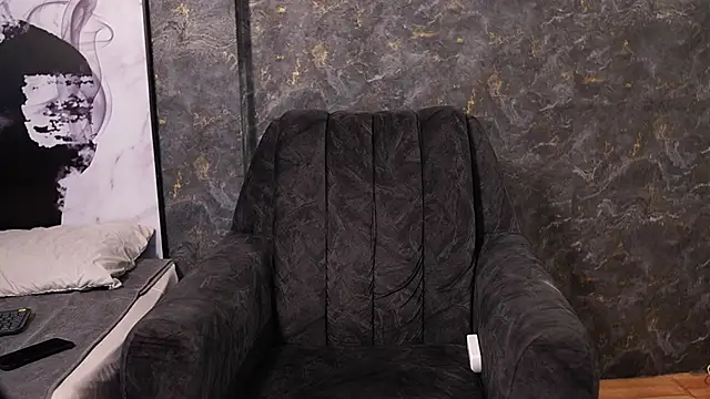 Snapshot of Nick_Vans chatting on 10/02/25, 01:18 Nick Vans online show from 10/02/25, 01:18