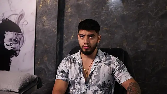 Snapshot of Nick_Vans chatting on 10/04/25, 01:42 Nick Vans online show from 10/04/25, 01:42