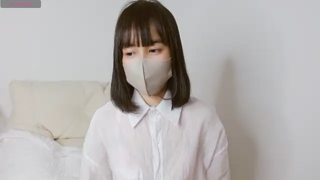 Snapshot of Zinzin_chan chatting on 10/21/25, 06:03 Zinzin chan online show from 10/21/25, 06:03