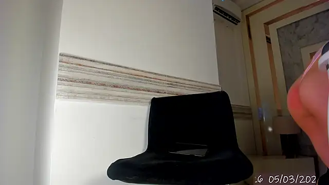 Ariel Versace online show from 03/05/26, 02:02