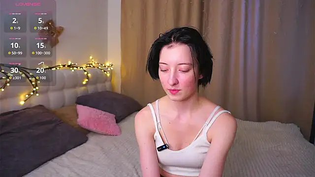 JuanaFriesz online show from 01/18/26, 09:35