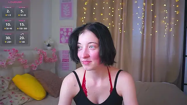 JuanaFriesz online show from 03/13/26, 09:27