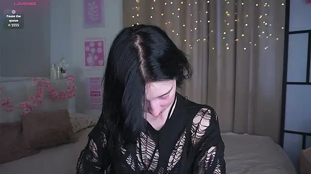 JuanaFriesz online show from 03/29/26, 09:20