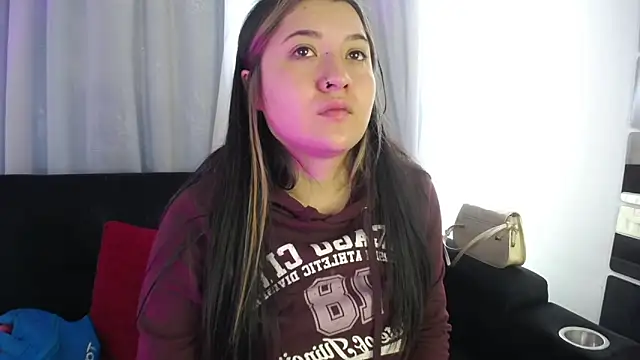 Annie A  online show from 09/23/25, 08:34