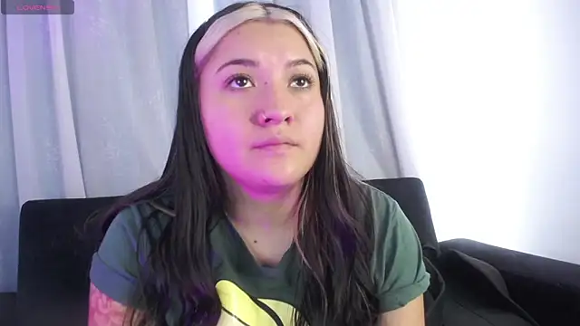 Annie A  online show from 09/30/25, 10:04