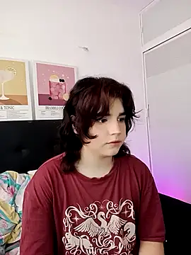 Snapshot of damienbeltmonth chatting on 11/07/25, 08:20 damienbeltmonth online show from 11/07/25, 08:20