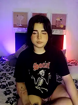 Snapshot of damienbeltmonth chatting on 11/17/25, 09:42 damienbeltmonth online show from 11/17/25, 09:42