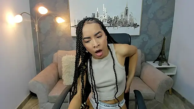 Lucia jane online show from 04/07/26, 08:42