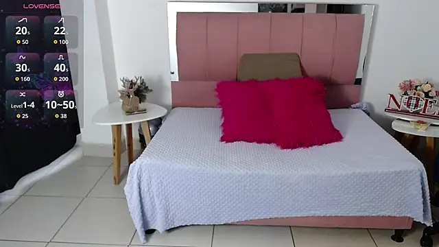 SammySmall F w online show from 12/18/25, 09:32