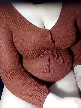 Aomtiz8 online show from 09/28/25, 02:39