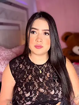 Snapshot of Emiily_Moore1 chatting on 09/19/25, 12:56 Emiily Moore1 online show from 09/19/25, 12:56