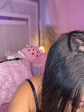 Snapshot of Emiily_Moore1 chatting on 10/11/25, 11:47 Emiily Moore1 online show from 10/11/25, 11:47