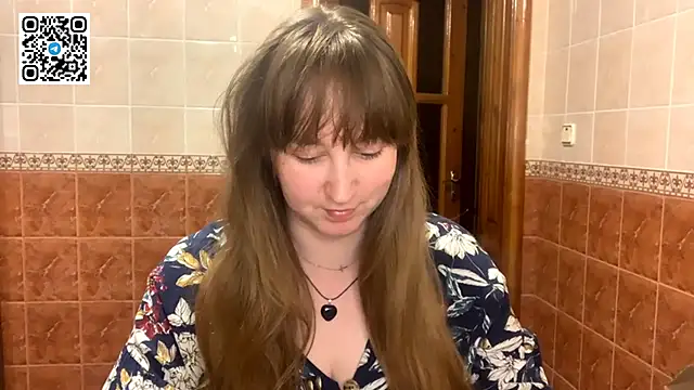 MaroonMoon  online show from 09/18/25, 07:27