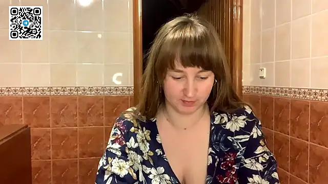 MaroonMoon  online show from 10/28/25, 08:22