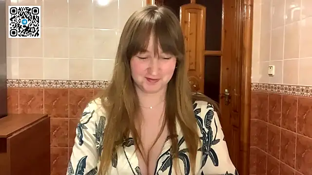 MaroonMoon  online show from 10/30/25, 08:31